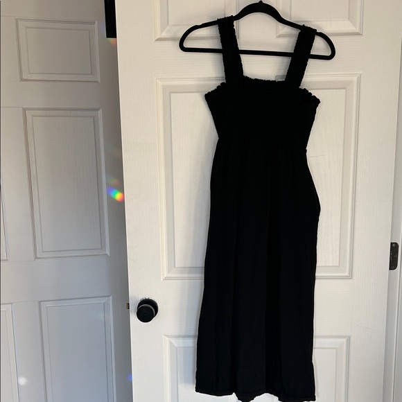 Black Dress - Picture 3 of 7